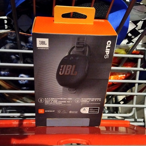 JBL CLIP 5 Bluetooth speaker